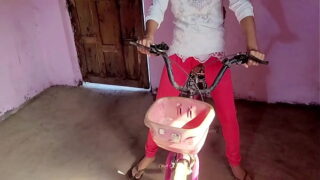 Chennai teacher manavi kuthiyai naki ookum sex videos xnxx Video
