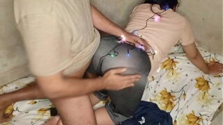 Coimbatore aunty pool oombi vinthu kudikum porn sex video Video