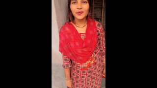 Indian Tamil Babe Standing Style Fucking Pussy With Boyfriend In Outdoor Video
