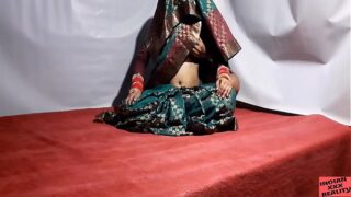Indian Tamil sexy auntie and nephew first time fucked virgin pussy Video