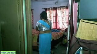 Sexy tamil boobs wife oombi ookum tamil sex video