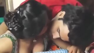 Tamil porn movies ondril purushan mamanarai ore nerathil ookum penn Video