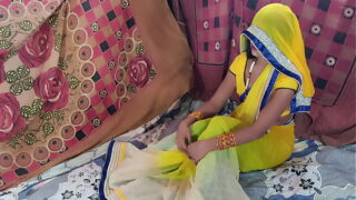 Tamil Super Sexy Bhabhi Hardcore Sex In Yellow Saree Video