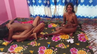 Village thaiyal kadai akka mulai pisaiyum sex vidoes tamil Video