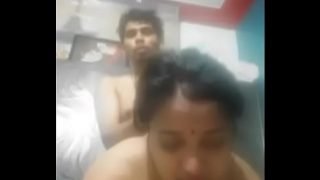 देसी भाभी को हुआ दर्द Video
